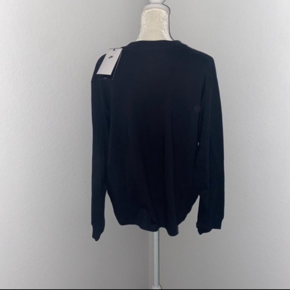 NIKE Long Sleeve Graphic Tee - Picture 3 of 4